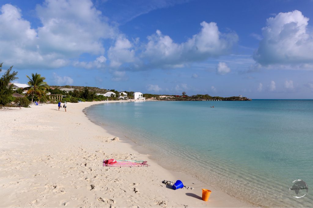 The calm waters of Sapodilla Bay are ideal for families.