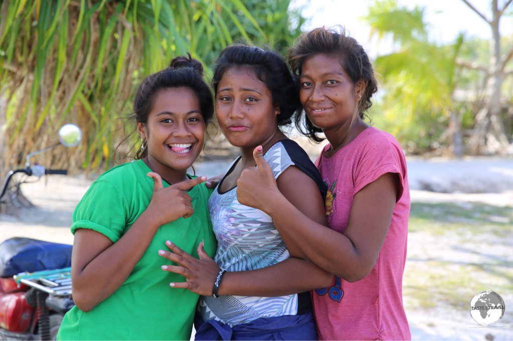 Friendly local girls on Maiana island.