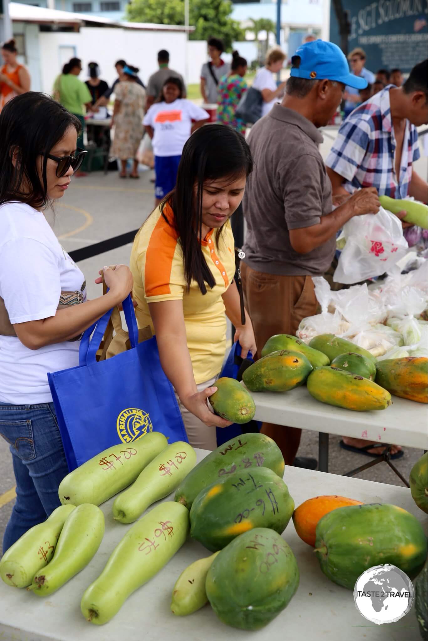 Weekly farmer's market in Majuro.