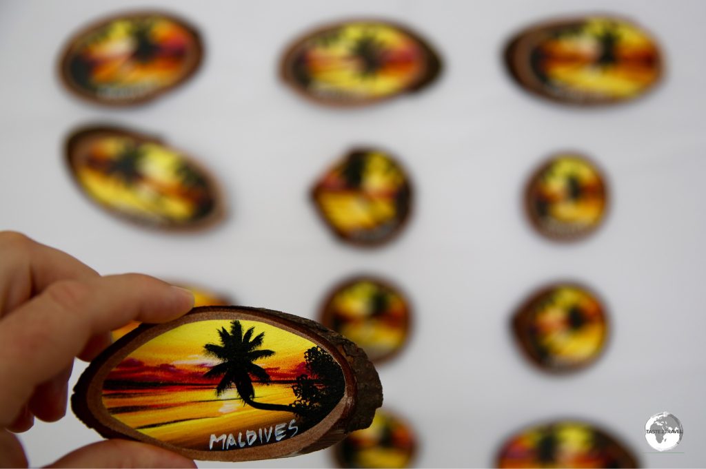 Hand-painted souvenirs by Ibrahim Shinaz of Maarfushi.