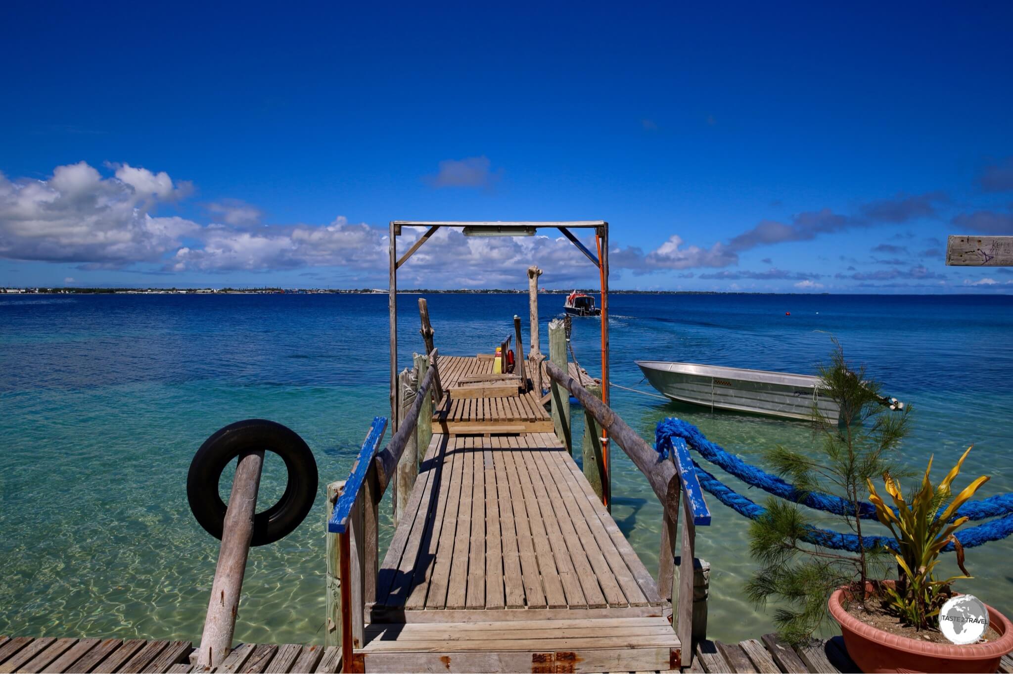 Mama's Bar and Restaurant at Pangaimotu Island.