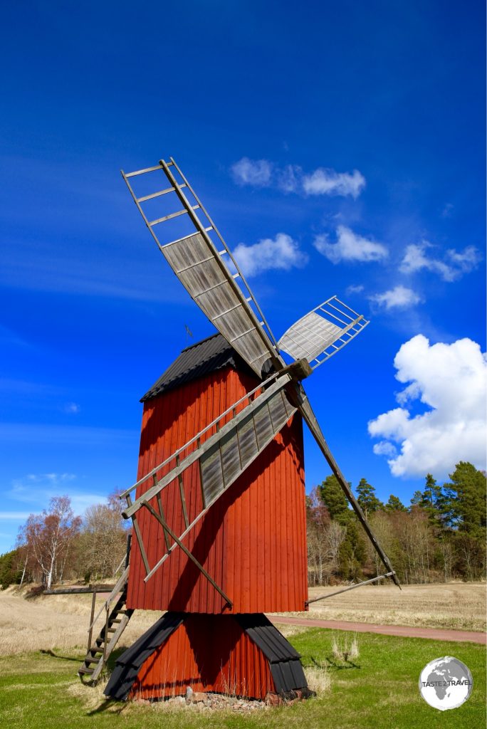 There are many windmills on the Åland Islands and all of them are painted in 'Falu Red'.