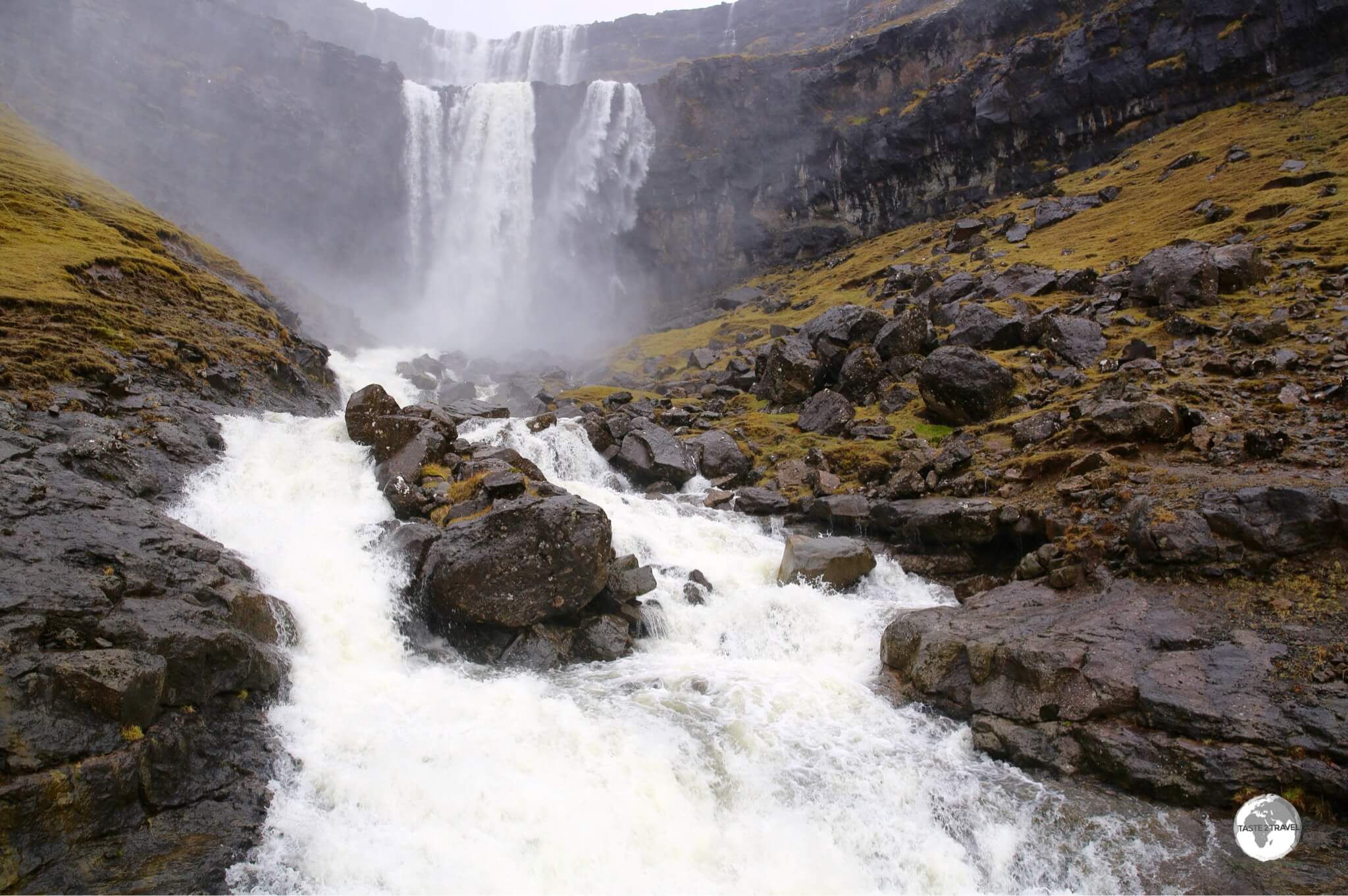 A dramatic waterfall on the road to Saksun.