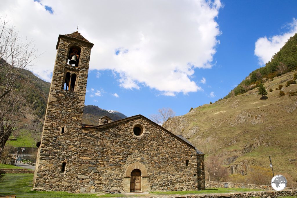 The Església de Sant Martí de la Cortinada was originally built in the 11th century.