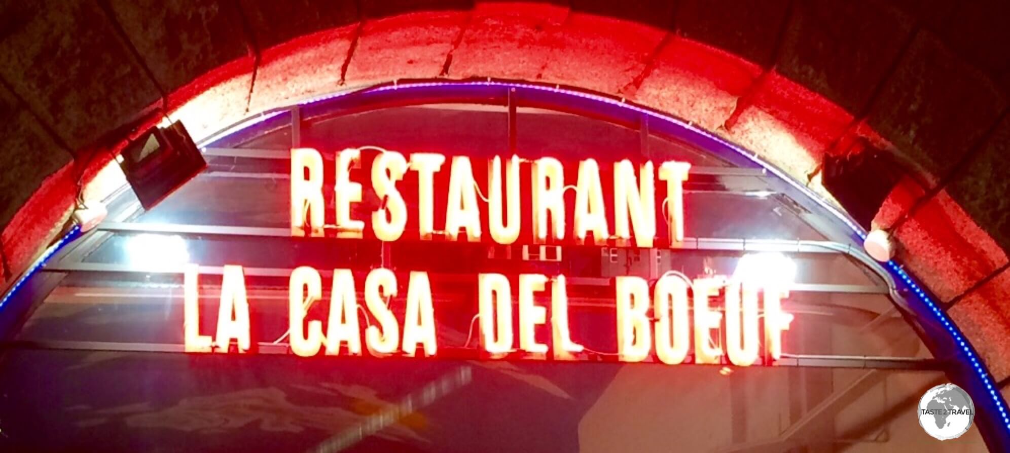Delicious, good value meals can be found in many restaurants such as the Restaurant La Casa del Boeuf.
