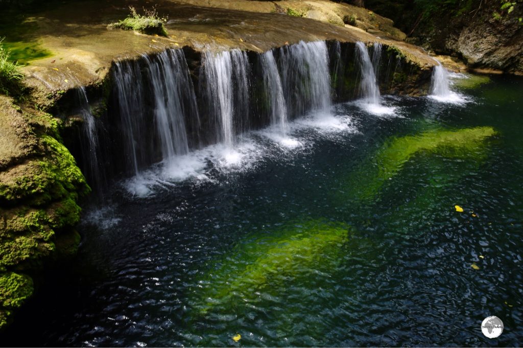 The beautiful waterfall at Raru Rentapau River.