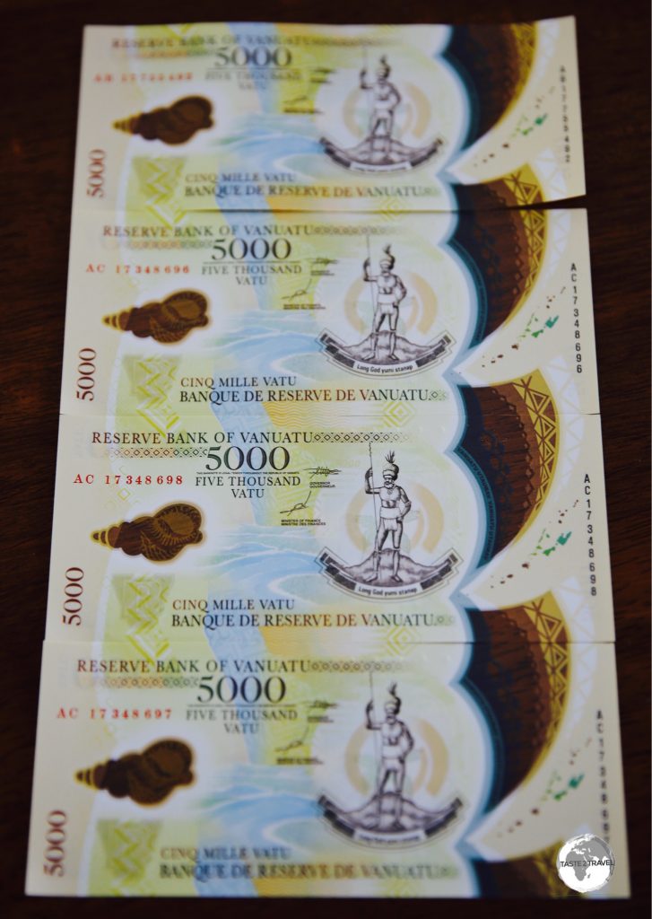 Polymer 5,000 Vatu notes.
