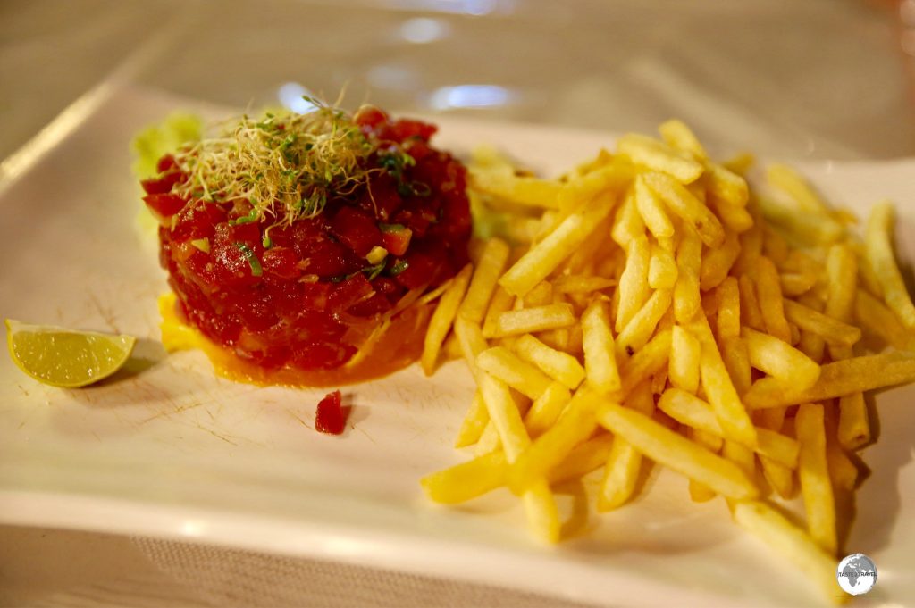 Tuna Tartare and French Fries from a Roulotte.