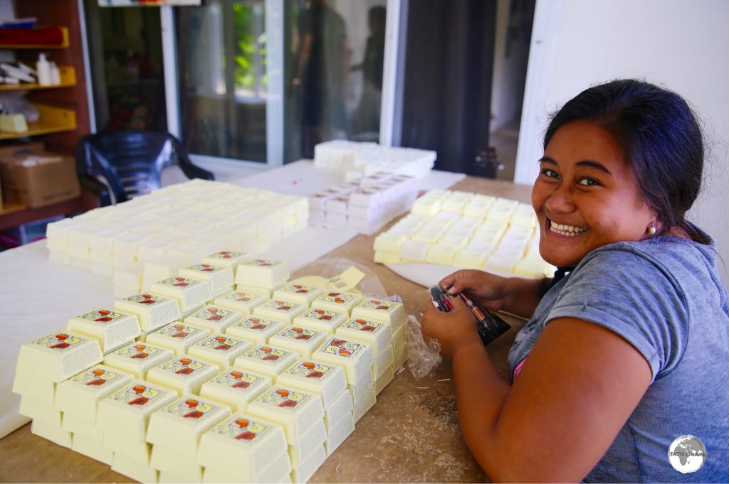 Wrapping fragrant soap at Mailelani Samoa.