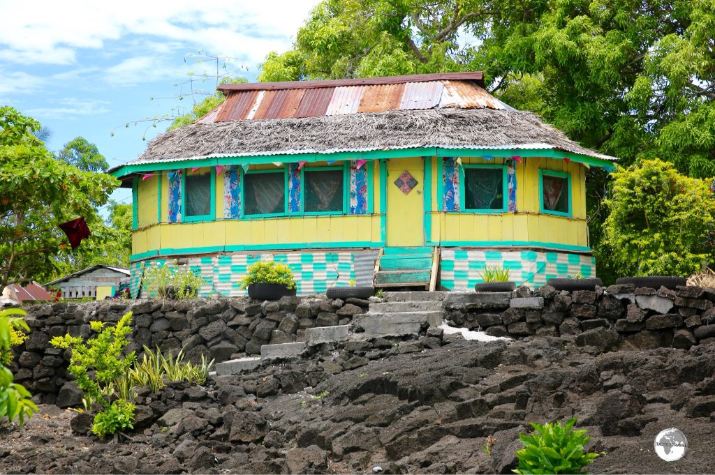 Many homes on Savai'i are built on volcanic lava flows.