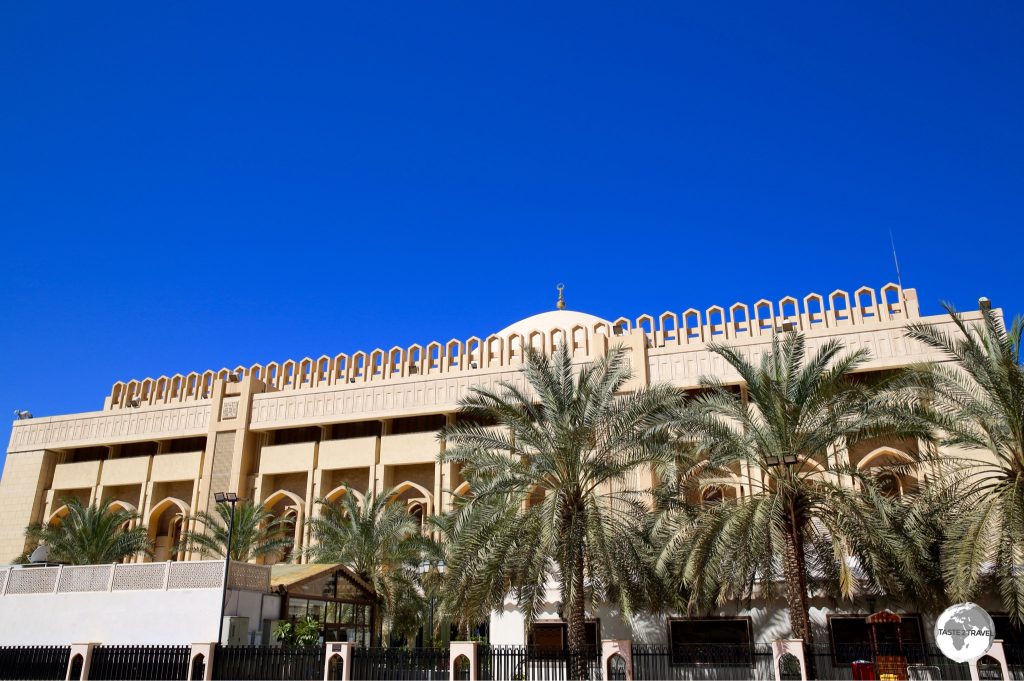The spacious Grand Mosque can accommodate up to 10,000 worshippers in the main pray hall.