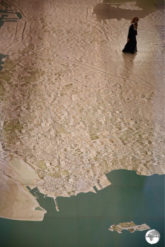 Covering 1200 m2, the huge aerial view of Bahrain which covers the ground floor of the museum.