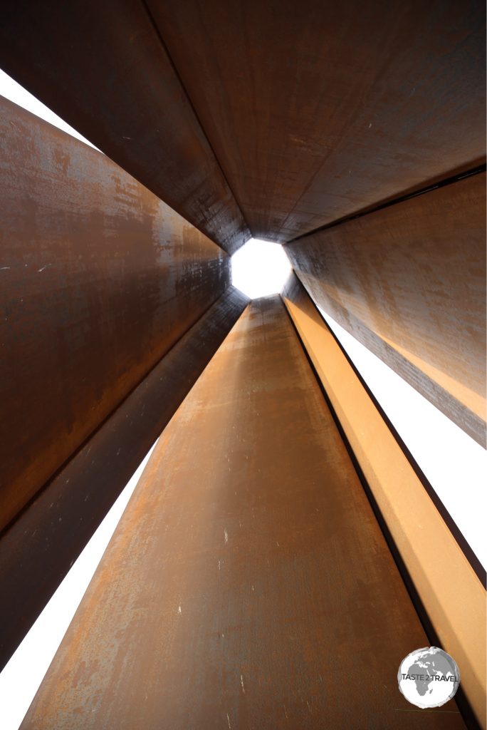 The soaring 7′ sculpture by American artist Richard Serra is a highlight of MIA park.
