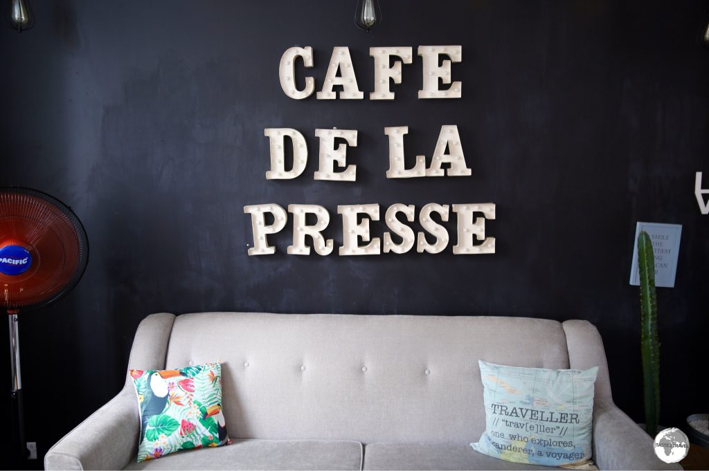 My favourite sofa (with the ‘Traveller’ cushion) at Cafe de la Presse.
