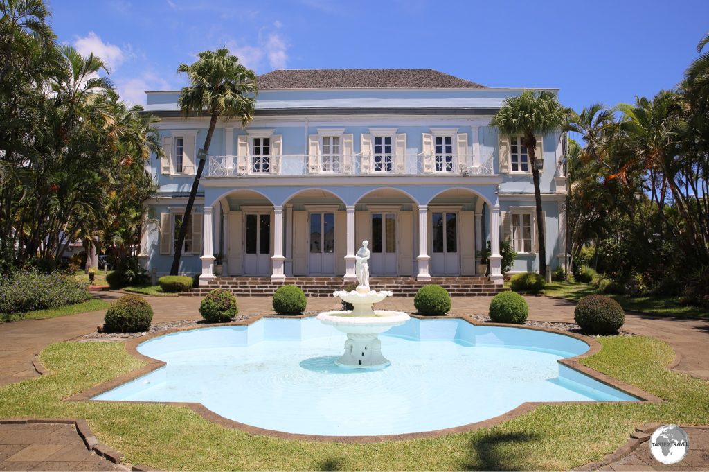 The ornate Villa du Conseil Général in Saint-Denis.