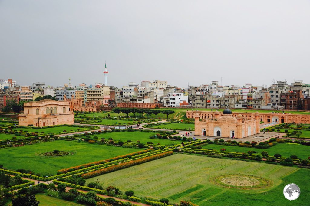 A fine panoramic view of Lalbagh Fort which is surrounded by the congested streets of Old Dhaka.