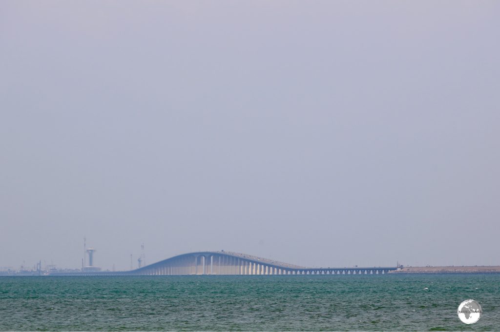The King Fahd Causeway connects Saudi Arabia to Bahrain.