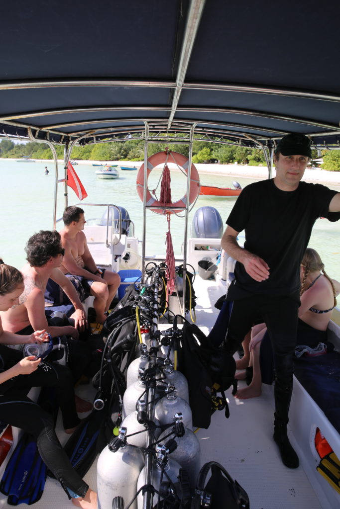 On board the Octopus diver boat, heading to the first dive site.