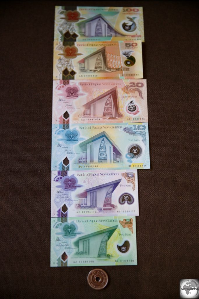 The complete Kina series (obverse side).