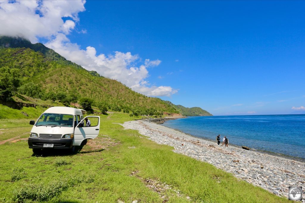 A view of the Dive Timor van parked on the beach at the ‘Dirt Track’ dive site.
