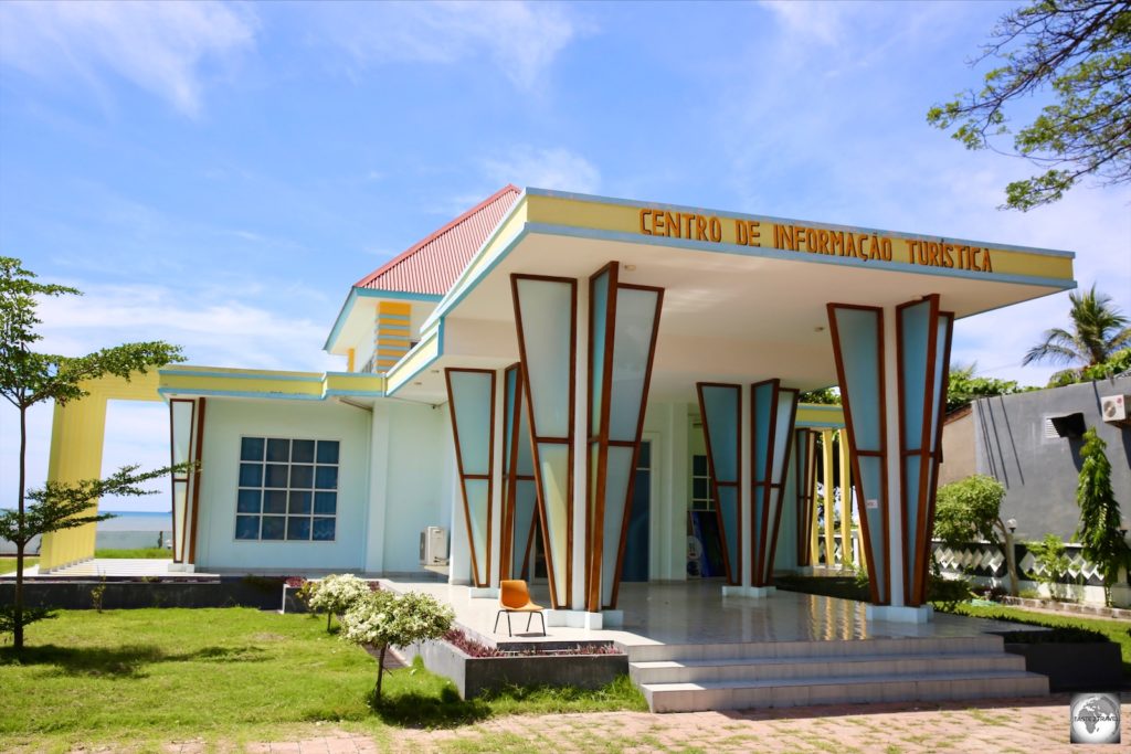 The wonderfully retro ‘Centro de Informação Turística’ (Tourist Information office), which is located on the waterfront in Dili.