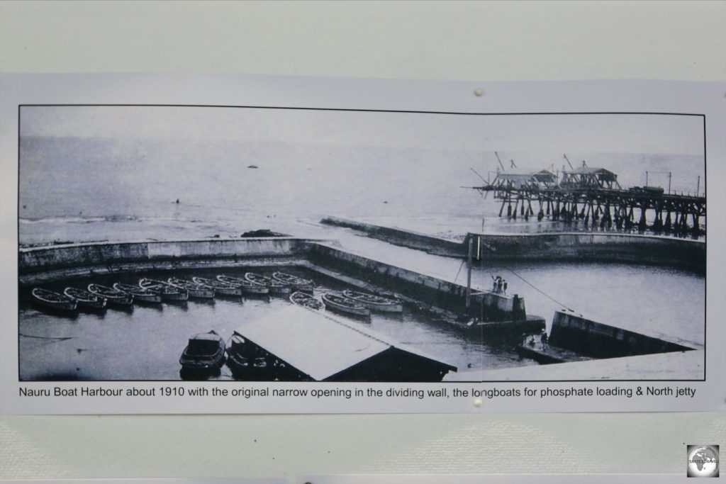 A photo at the Nauru Museum, from 1910, shows the small row boats which were originally used to manually load phosphate onto ships which had to anchor beyond the shallow reef.