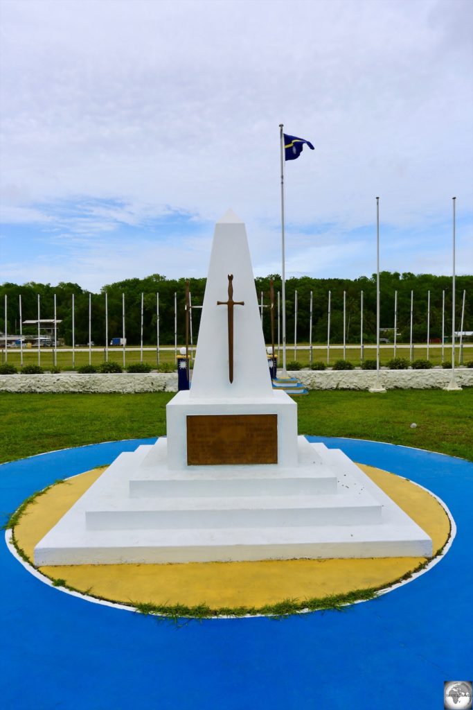 Located outside the Ministerial building in Yaren, the Nauru War Memorial commemorates dedicated those who died in WWI and WWII.