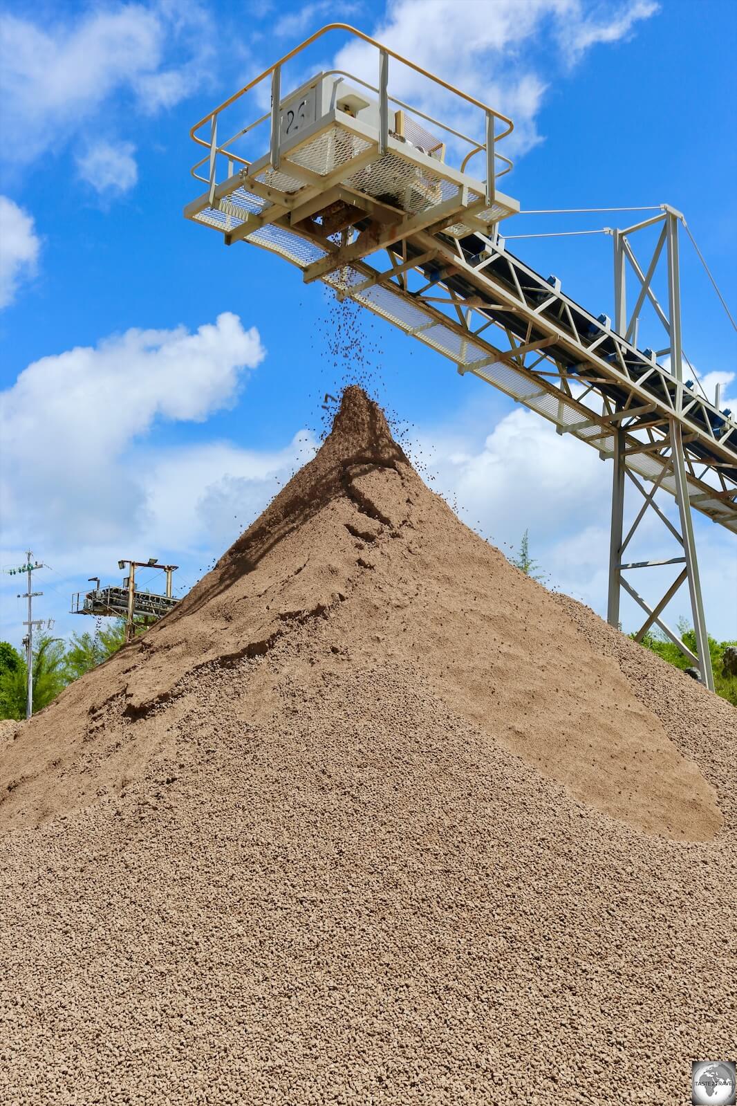 Raw phosphate being graded prior to being trucked to the processing facility.
