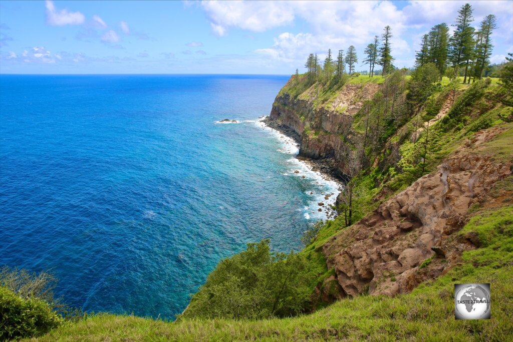 The view from the lookout at Headstone Point.