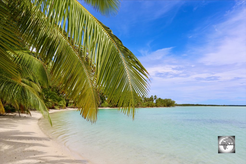 Sandy Point beach, the finest beach on Home Island.