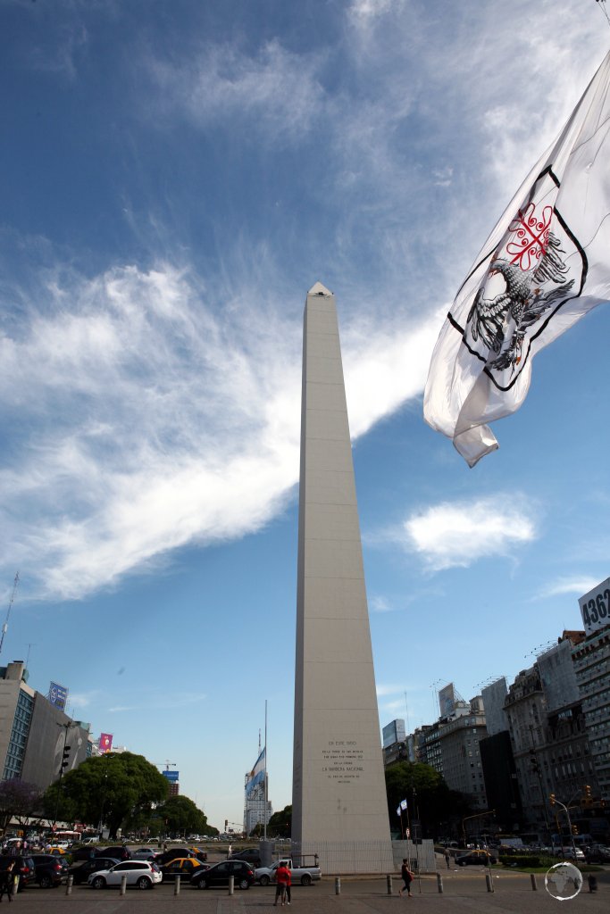 Located in the Plaza de la República, the 67.5 metre / 221 ft 'Obelisco de Buenos Aires' is a national historic monument and icon of Buenos Aires.