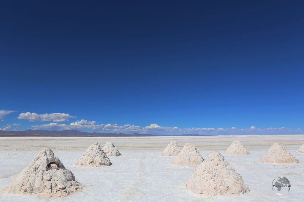 Located at 3,663 m (12,000 ft), and spanning more than 10,000 square kilometres (3,900 square miles), the Salar de Uyuni in Bolivia is the world's largest salt flat.