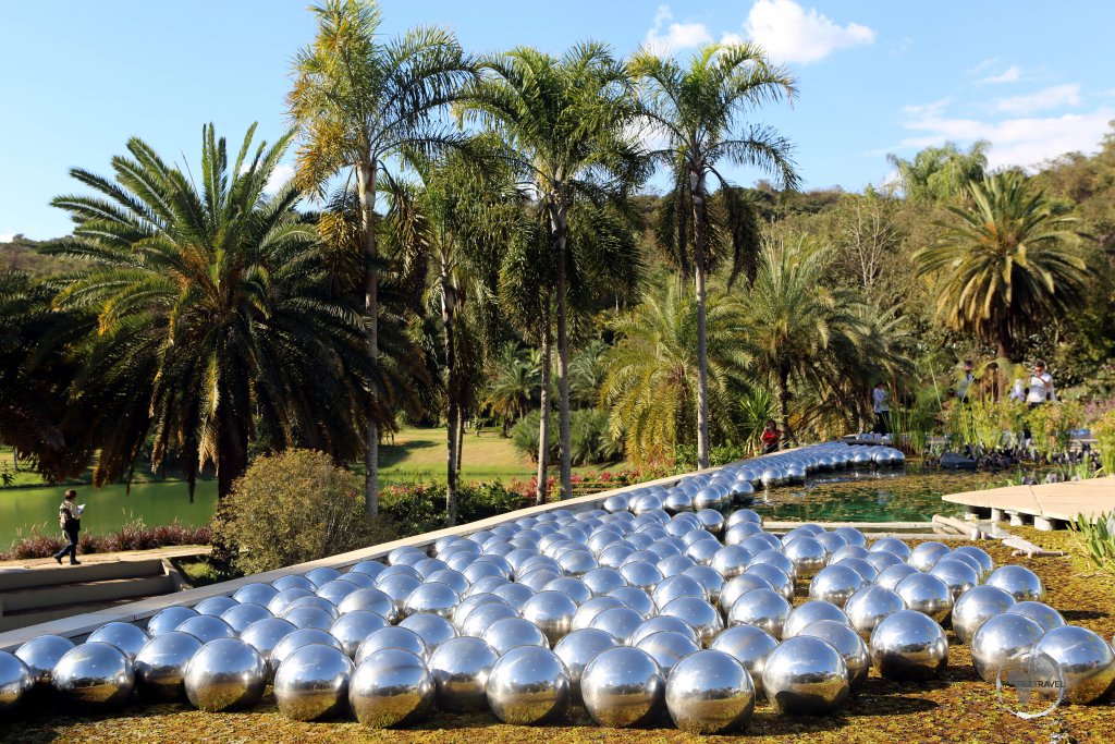 Located a short distance from the city of Belo Horizonte in Minas Gerais state, Inhotim Botanical garden is an unexpected fusion of Botanical Garden and Art.