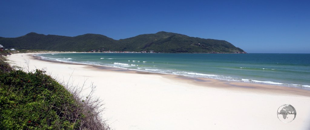 A true paradise, Florianópolis, the capital of southern Brazil’s Santa Catarina state, is made up mostly of 54 km-long Santa Catarina Island.