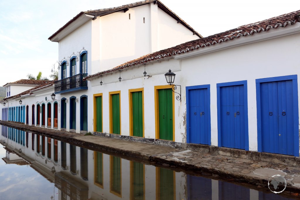 The cobbled streets of Paraty are lined with Portuguese colonial buildings, all of which were built in the 17-18th century, during the Brazilian Gold Rush.