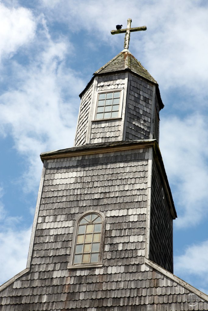 The Achao church is one of the oldest traditional Chiloé churches built in the 18th and 19th centuries, and survives almost intact from de Jesuit mission era.