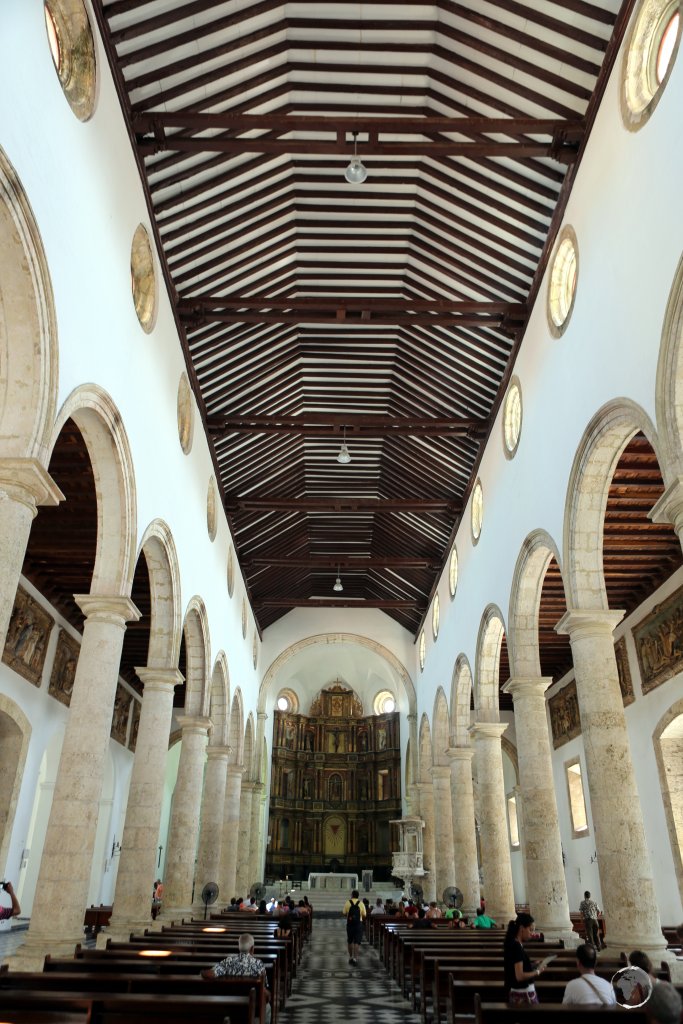 The central nave of Cartagena cathedral, the third church to occupy this site, which commenced construction in 1577.