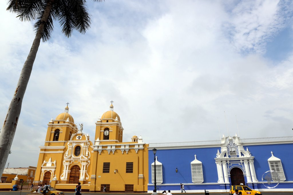 At the core of Trujillo lies Plaza de Armas, which is framed by the striking Trujillo Cathedral and a colourful assortment of Spanish, colonial-era, buildings.