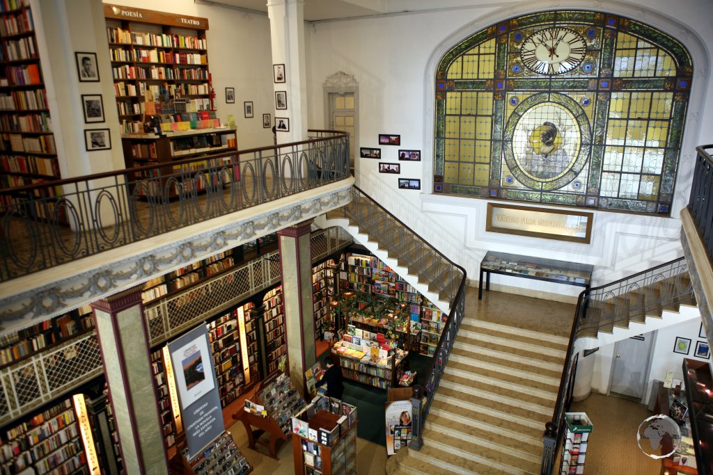 A bibliophile’s paradise, the Puro Verso bookshop in Montevideo is housed inside an opulent Art Nouveau building.