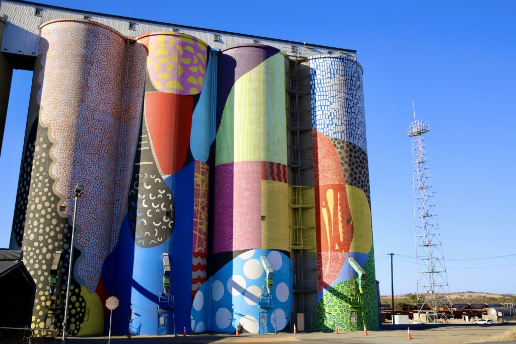 Painted silos at Northam.