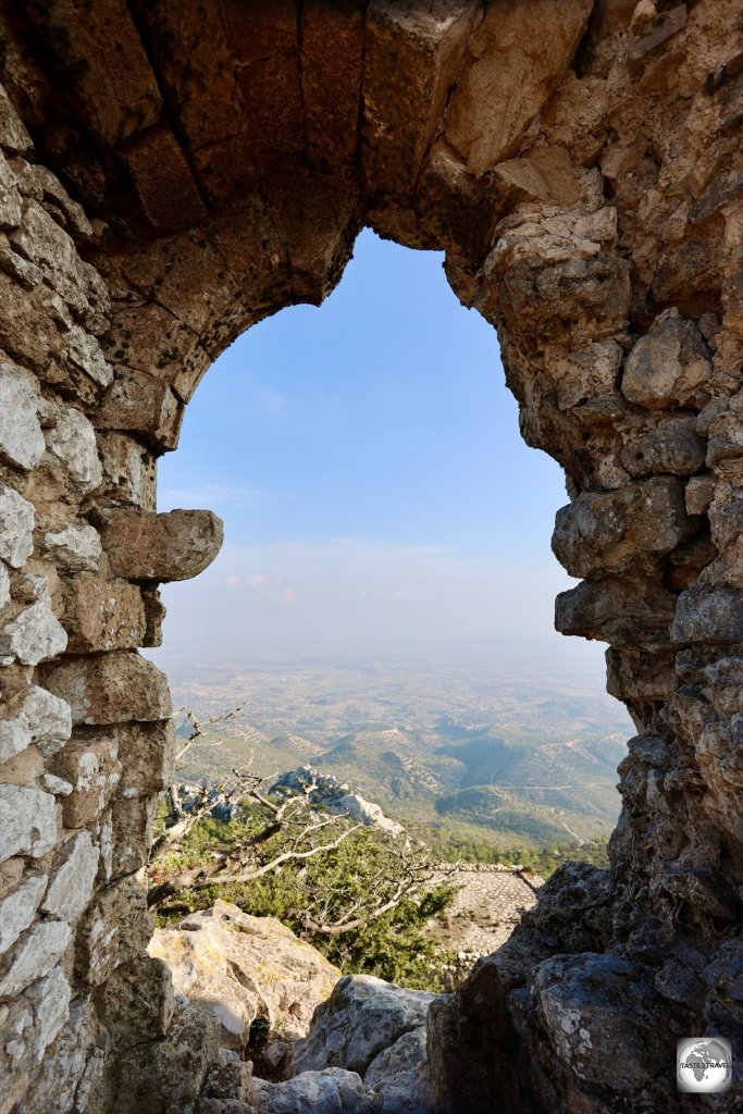 Kantara Castle is located at an elevation of 550–600 metres (1,800–1,970 ft) above sea level.