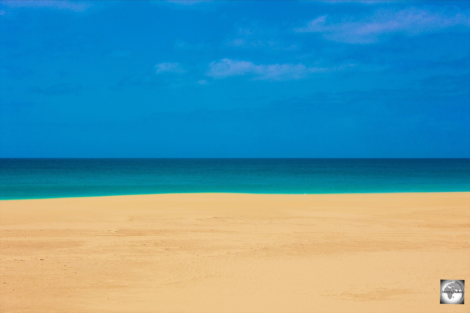 A photo, a dream or a Mark Rothko painting? The very real Santa Monica beach on Boa Vista!