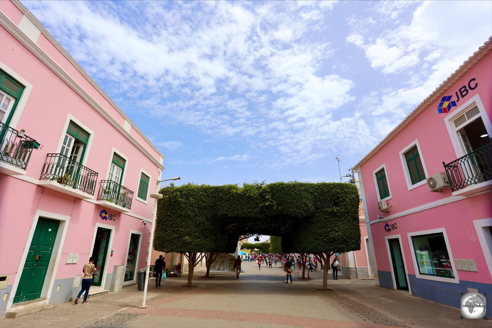 <i>Avenida 5 de Julho</i> is the main pedestrian street in downtown Praia.
