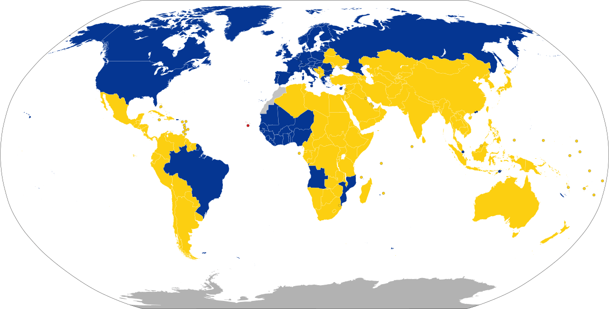Visa policy of Cape Verde - blue countries enjoy 'visa-free' entry while yellow countries can obtain a 'visa-on-arrival'. <br><i>Source: Wikipedia.