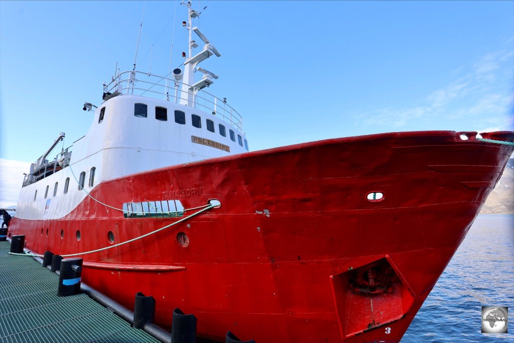 The 'MV Polar Girl' offers day-trips to Barentsburg and Pyramiden.