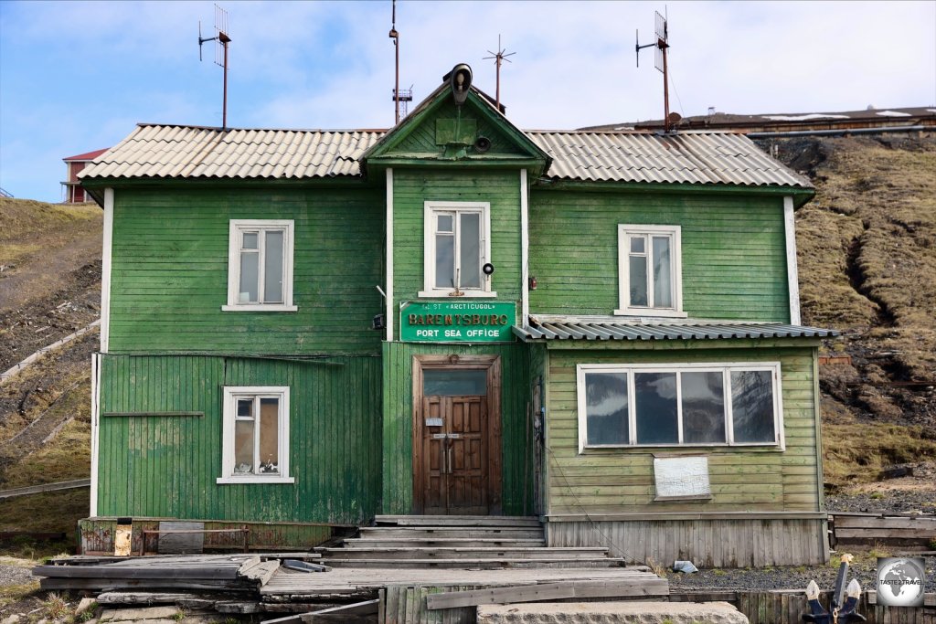 The port authority building in Barentsburg.