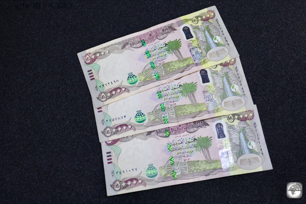 Iraqi IQD50,000 banknotes.