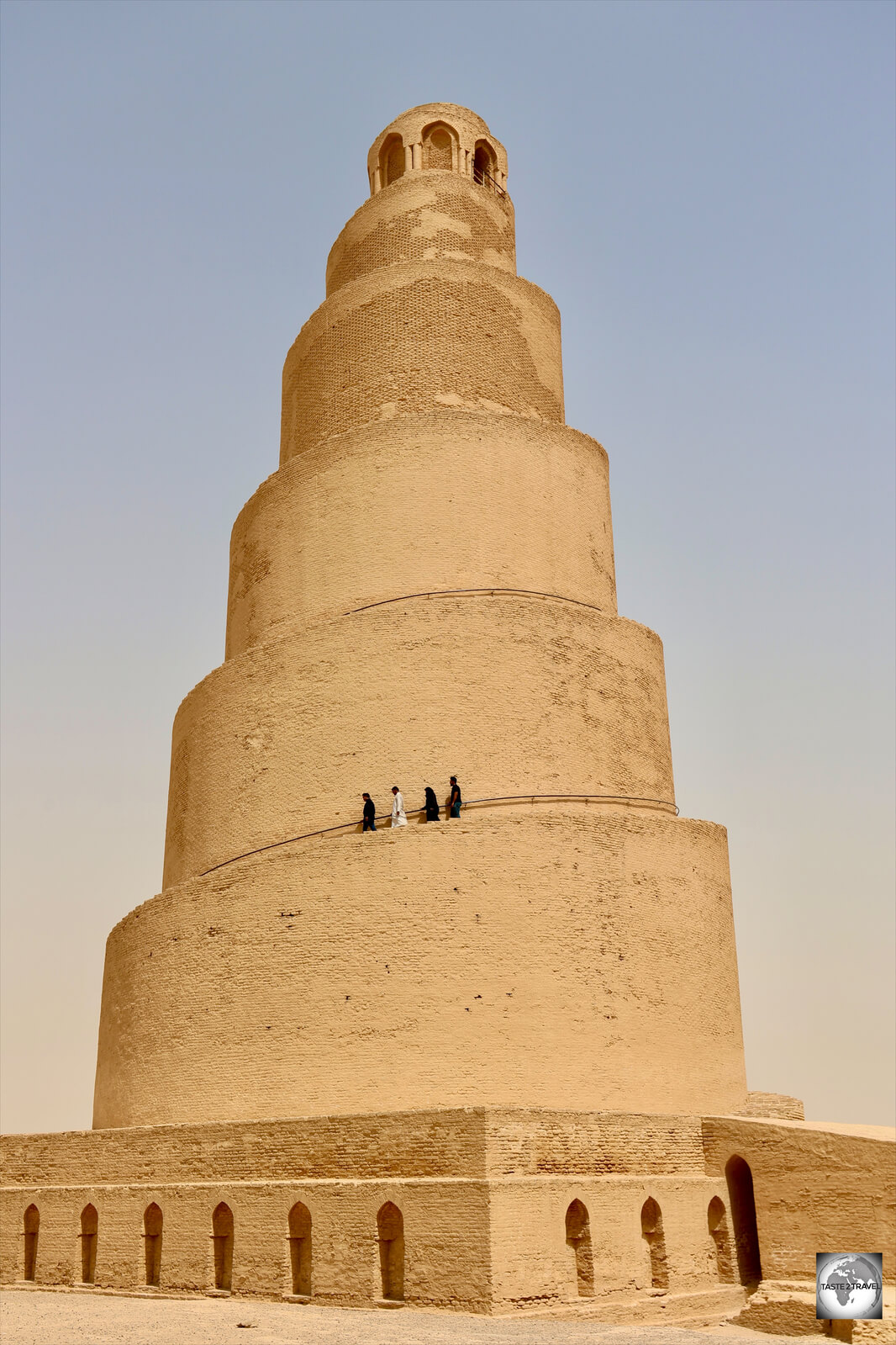 A group of Iraqi tourists, descending the Malwiya minaret at Samarra.