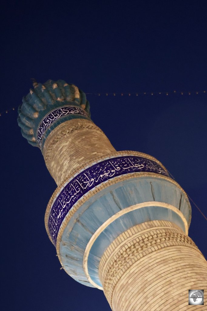 The minaret of the Grand Mosque of Sulaimaniyah reminded me of minarets I'd seen in Uzbekistan.
