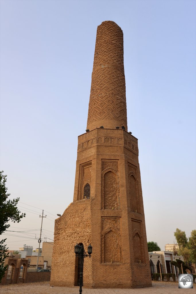 The 36-metre high Mudhafaria Minaret in Erbil dates from the 12th century CE.
